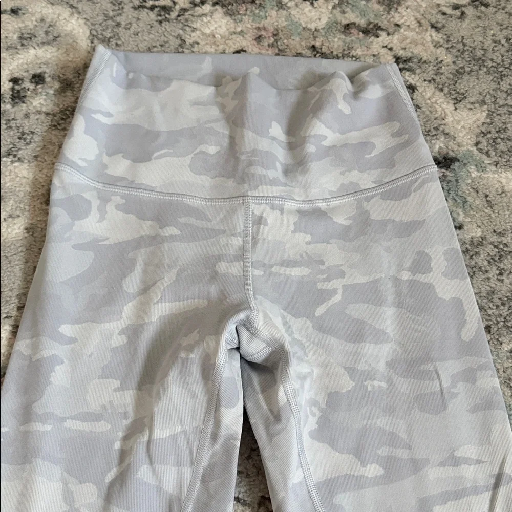 Lululemon Wunder Under High-Rise Tight 28